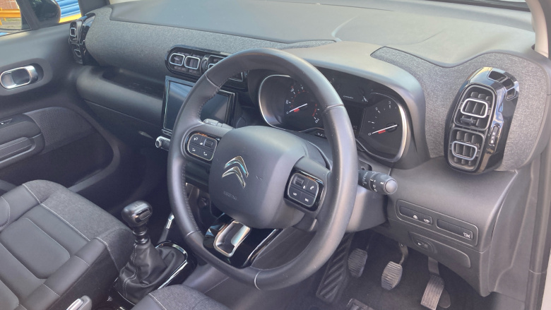 Citroen C3 Aircross 1.2 PureTech 110 Shine Plus 5dr Petrol Hatchback